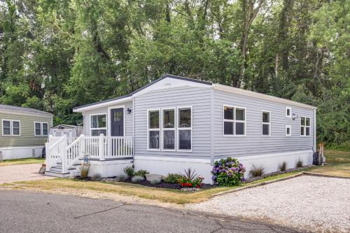 Patio, Pool Access! Coastal Ocean Pines Cottage