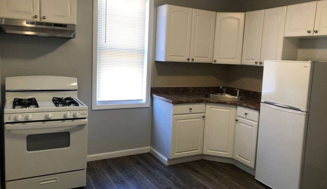 Private 2-bedroom, parking, bus to NYC nearby, MetLife Stadium World Cup 30 mins