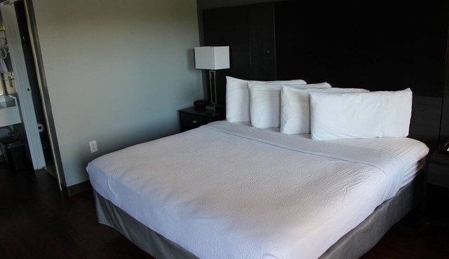 Riverfront Inn