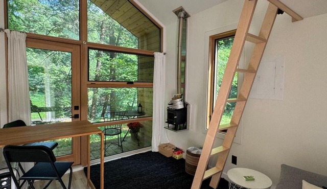 Riverside Getaway and Wood-Fired Sauna