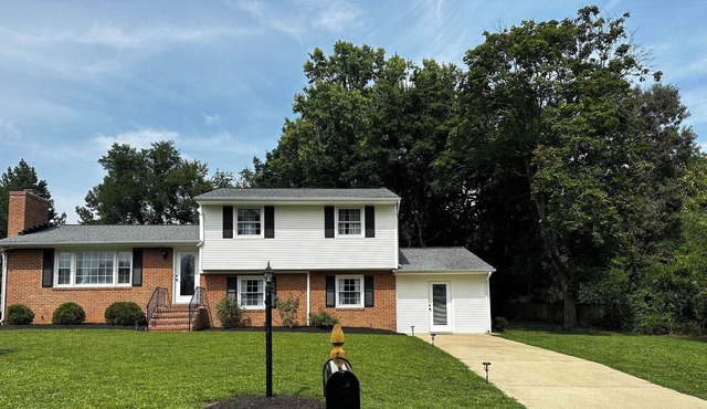 Semper Fi guest home 2 mins away from Annapolis Harbour Center!