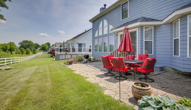 Spacious O’Fallon Home w/ Patio on Golf Course!