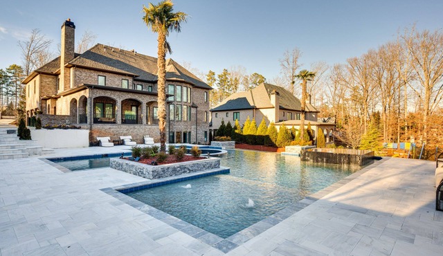 Sprawling Suwanee Home: Theater, Pool, Hot Tub!