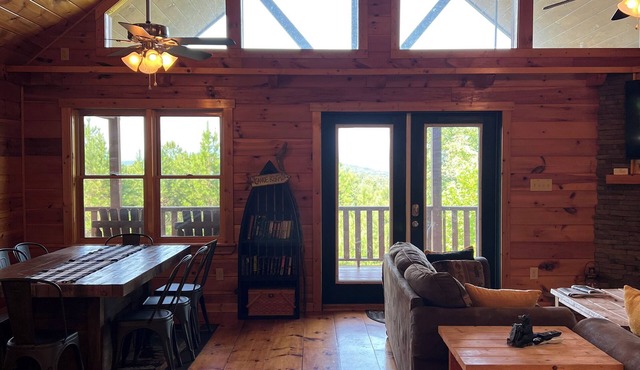 Tranquil Locust Pointe Cabin - Murphy NC 28906