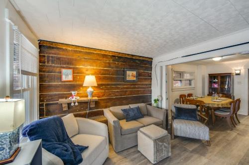 WFH Space & Yard! Walkable Lancaster Row Home
