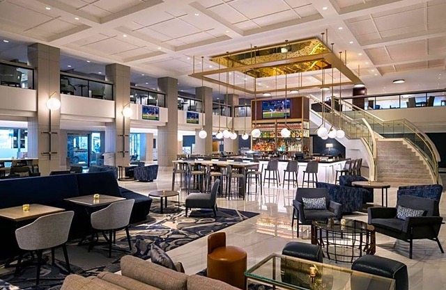 4-Star Hotel ∙ Chicago Marriott Downtown Magnificent Mile