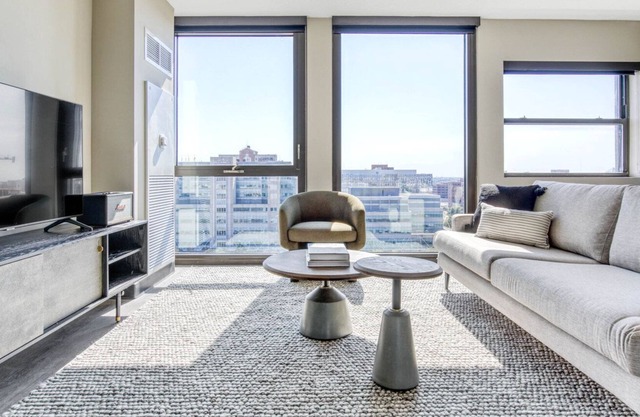 Bright Medical District 2BR w/ Gym + W/D, 1 block to L, by Blueground