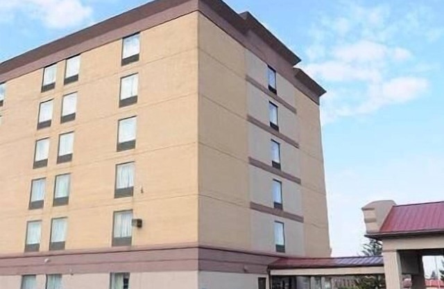Days Inn by Wyndham Calumet Park