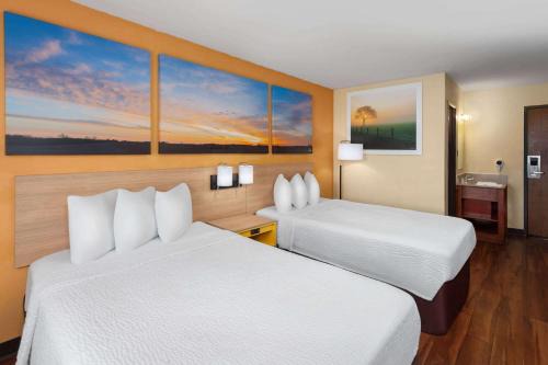 Days Inn 