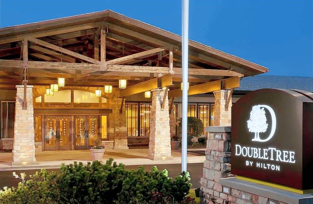 DoubleTree by Hilton Libertyville - Mundelein