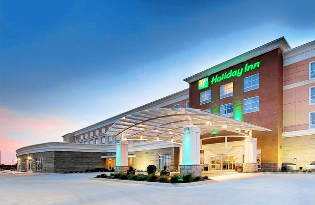 Holiday Inn Peoria At Grand Prairie, an IHG Hotel