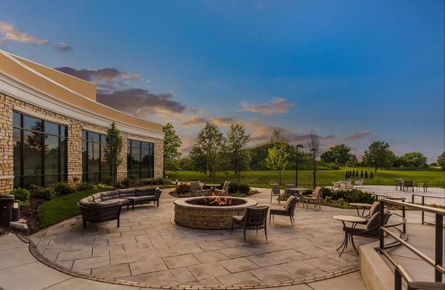 Holiday Inn & Suites - Joliet Southwest, An IHG Hotel