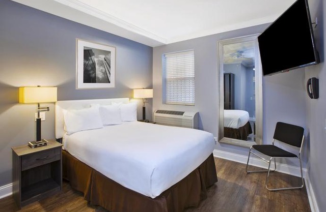 Hotel Chicago West Loop