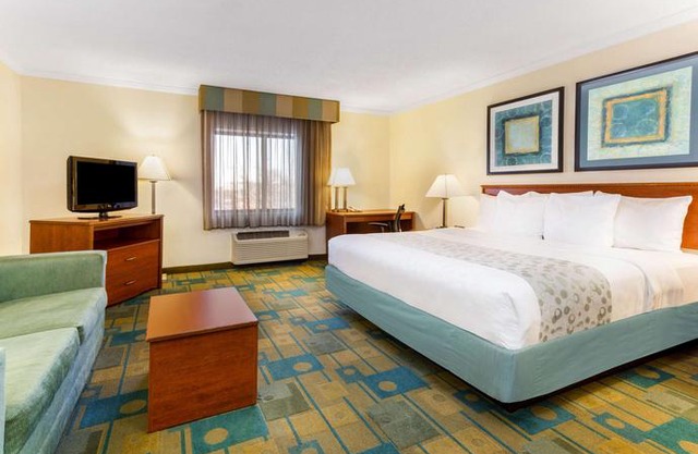 La Quinta Inn by Wyndham Chicago Willowbrook