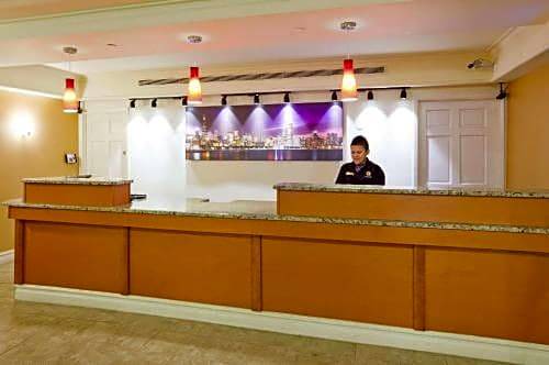 La Quinta Inn by Wyndham Chicago O'Hare Airport
