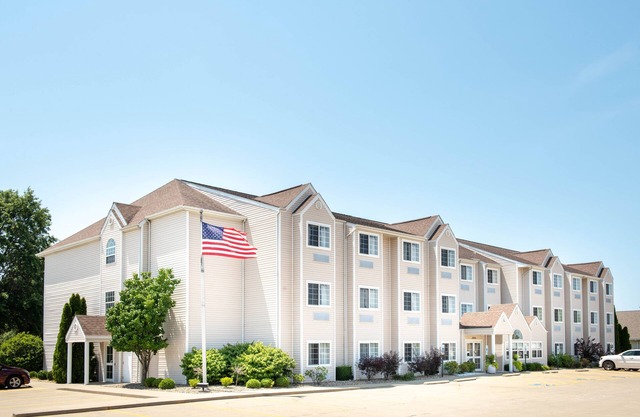 Microtel Inn 