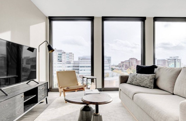 Premium Medical District 2BR w/ Gym + W/D, 1 block to L, by Blueground