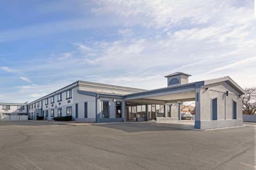 Quality Inn Suites Bloomington University 