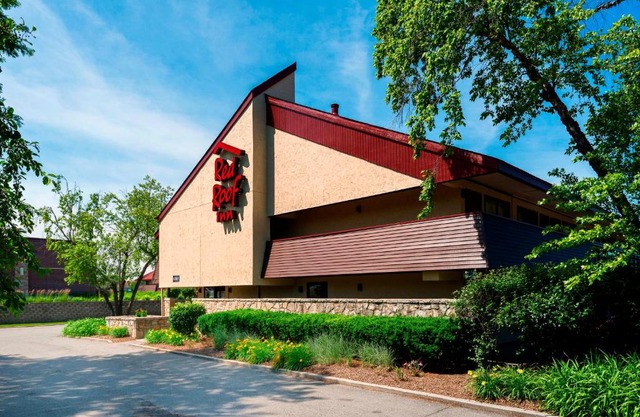 Red Roof Inn Rockford East Casino District 