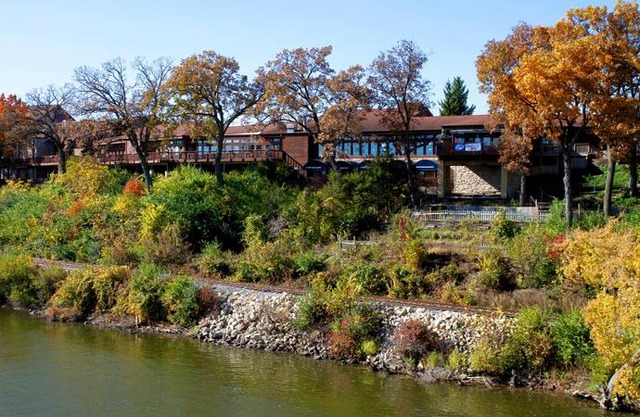 Riverview Inn & Suites an Ascend Hotel Collection Member