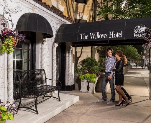The Willows Hotel 