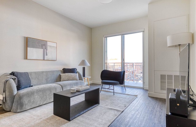 Elmhurst Lounge 