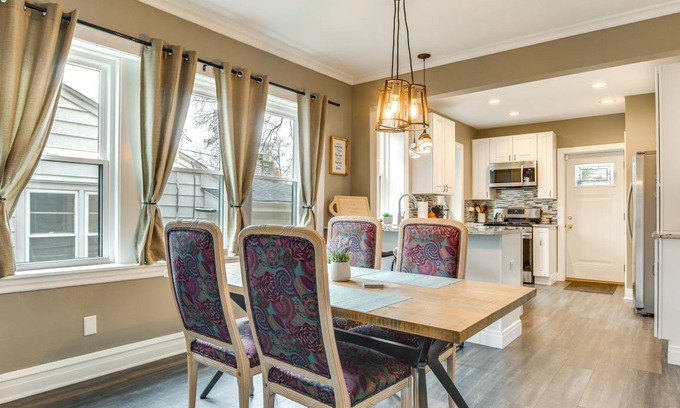 Evanston Apartment | 102 m² Apartment ∙ 2 bedrooms ∙ 7 guests