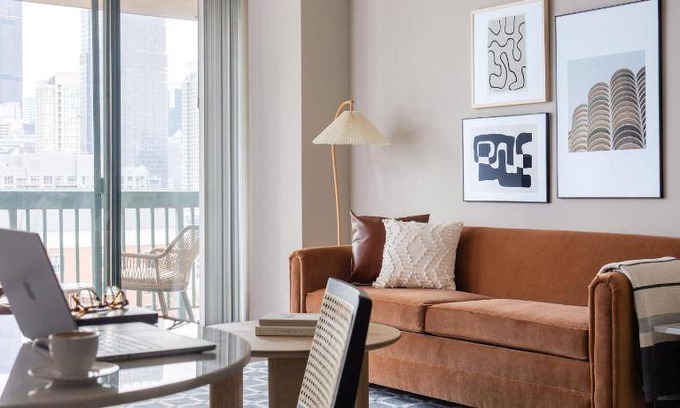 Near North Side Hotel | 108 m² Hotel ∙ 2 bedrooms ∙ 10 guests
