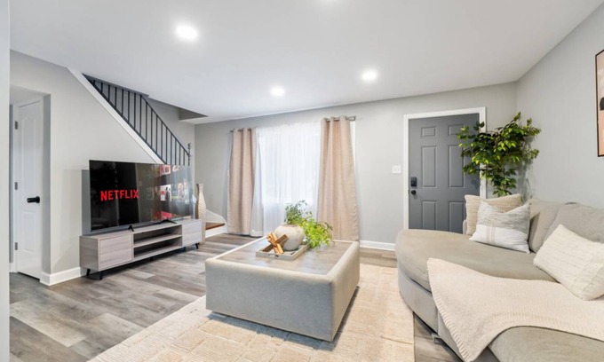 Burbank House | 113 m² House ∙ 4 bedrooms ∙ 10 guests