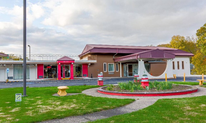 Moline Hotel | 17 m² Hotel ∙ 127 guests