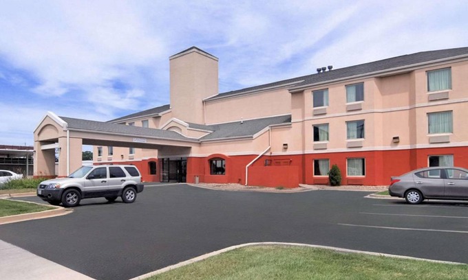 Urbana Hotel | 20 m² Hotel ∙ 127 guests