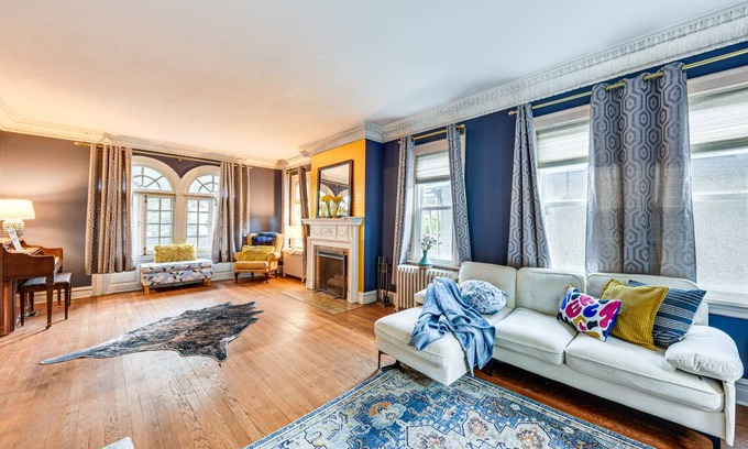 Waukegan House | 204 m² House ∙ 4 bedrooms ∙ 8 guests