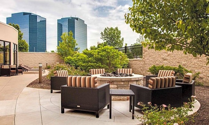 Schaumburg Hotel | 3-Star Hotel ∙ Courtyard by Marriott Chicago Schaumburg/Woodfield Mall