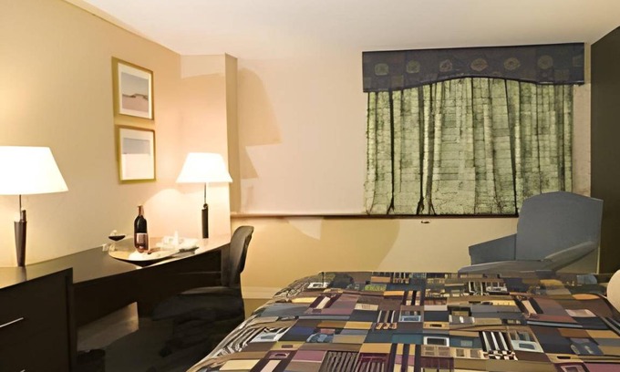 Oak Brook Hotel | 33 m² Hotel ∙ 127 guests