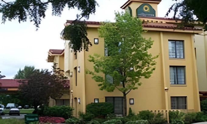 Arlington Heights Hotel | 35 m² Hotel ∙ 127 guests