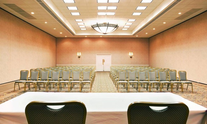 Village of Lakewood Hotel | 42 m² Hotel ∙ 127 guests