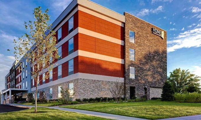Lincolnshire Hotel | 45 m² Hotel ∙ 127 guests