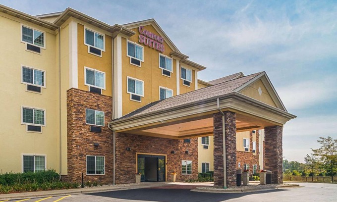 Grayslake Hotel | 51 m² Hotel ∙ 8 guests