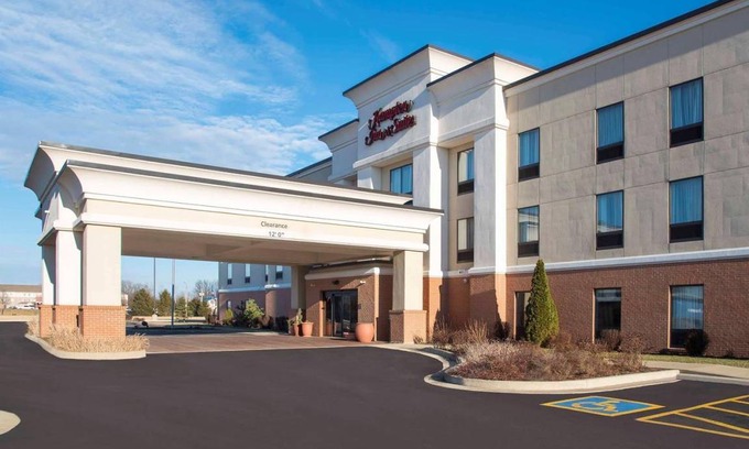 Danville Hotel | 55 m² Hotel ∙ 2 bedrooms ∙ 127 guests