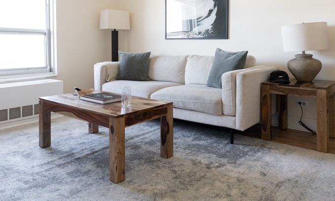 Ravenswood Apartment | 5min to Wrigley, Aragon | Quiet w/ View | Zencity