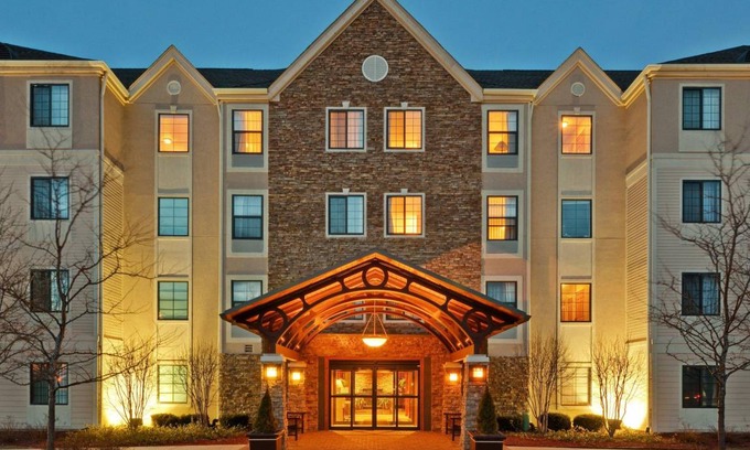 Glenview Hotel | 68 m² Hotel ∙ 127 guests