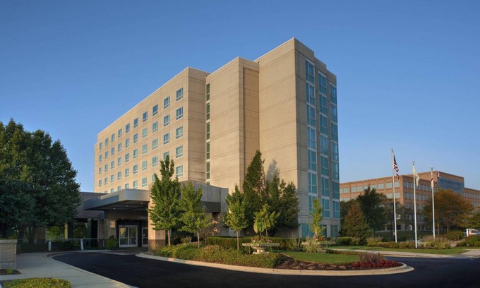 Burr Ridge Hotel | 68 m² Hotel ∙ 127 guests