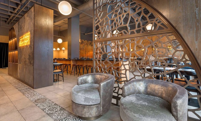 South Loop Hotel | Best Western Grant Park Hotel