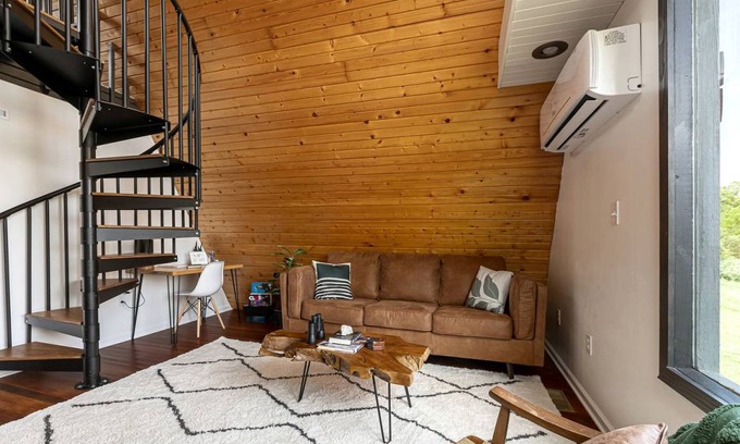 Makanda Cabin | Cabin ∙ 2 bedrooms ∙ 4 guests