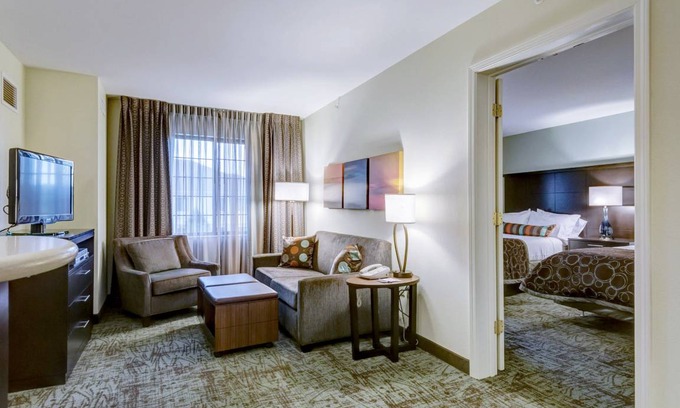 Peoria Condo | Condo ∙ 1 bedroom ∙ 4 guests