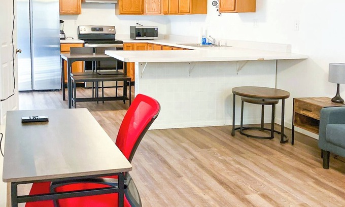 Macomb House | Cozy 2BR, 1BA Getaway in Macomb, IL