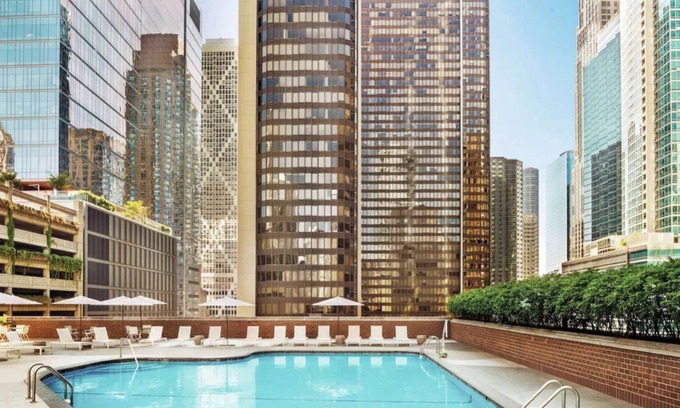 Streeterville House | Enjoy a Hassle-Free and Suiting Stay! 4 Family-friendly Units, Onsite Pool