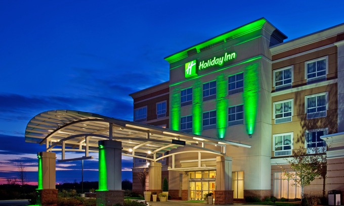 Aurora Hotel | Holiday Inn Aurora North - Naperville, an Ihg Hotel