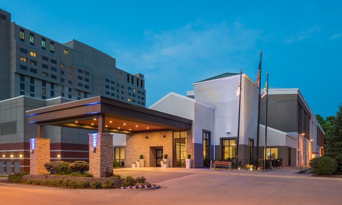 Springfield Hotel | Holiday Inn Express Springfield, an Ihg Hotel