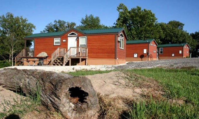 Chapin House | House ∙ 2 bedrooms ∙ 4 guests